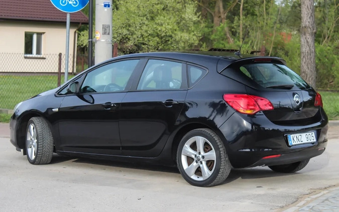 Opel Astra cena 21900 przebieg: 241000, rok produkcji 2009 z Ciechanów małe 407